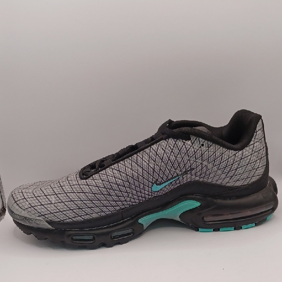 NEW Nike Air Max Plus TN-Black/Spirograph Sneakers Men Size 12 US FB3351-001 - Picture 8 of 12